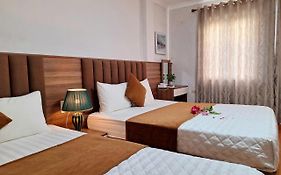 Green Co To Hotel